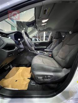 تۆیۆتا ڕاڤ 4